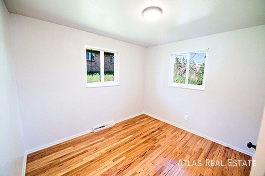 1665 Fenton St - Photo 6 of 20