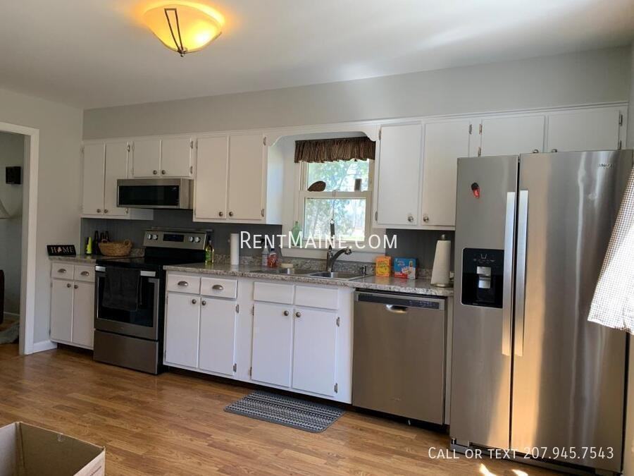 1844 Essex St - Photo 5 of 28