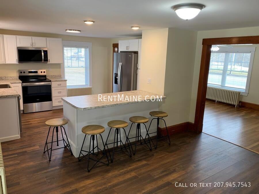 54 Western Ave - Photo 3 of 34