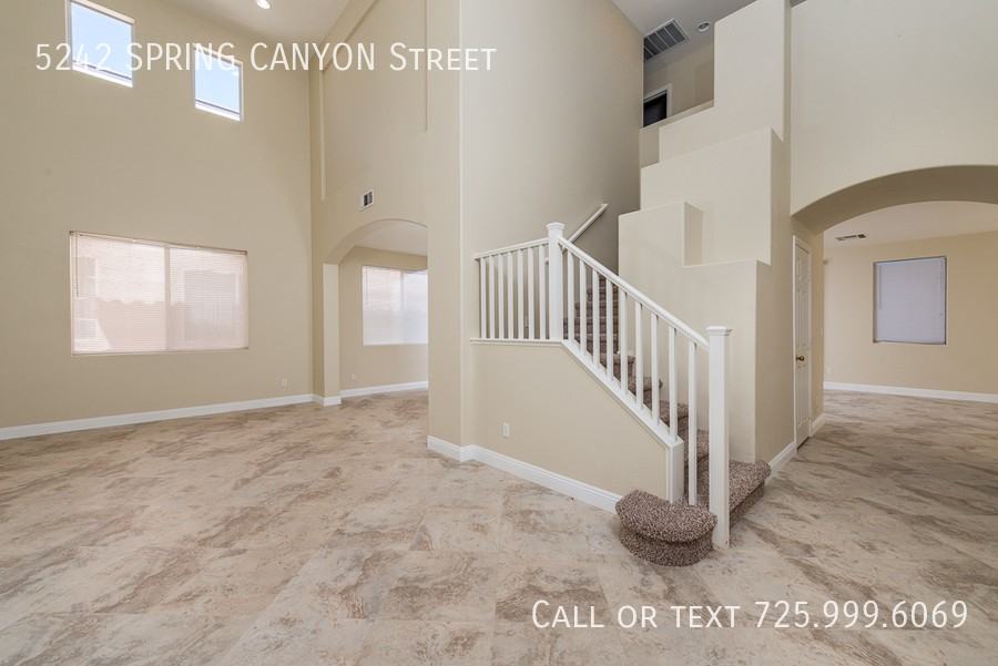 5242 Spring Canyon St - Photo 3 of 23