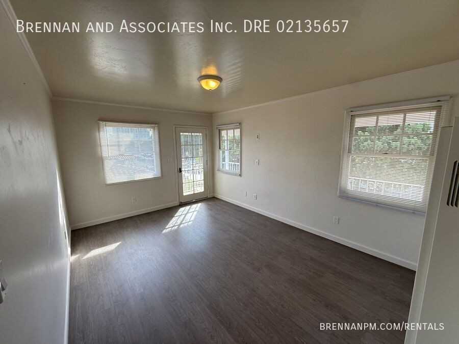 253 Church Ave - Photo 5 of 25