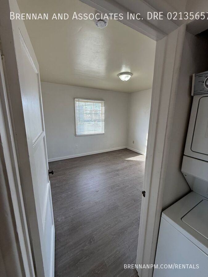 253 Church Ave - Photo 7 of 25