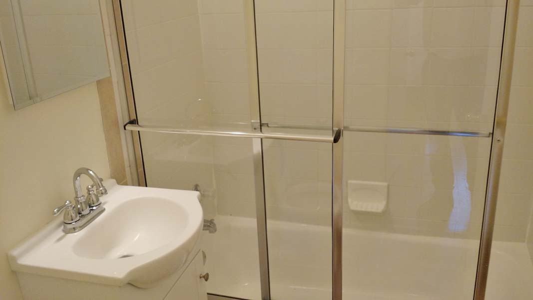 821 N Carolina Ave Se #301 - Photo 5 of 7