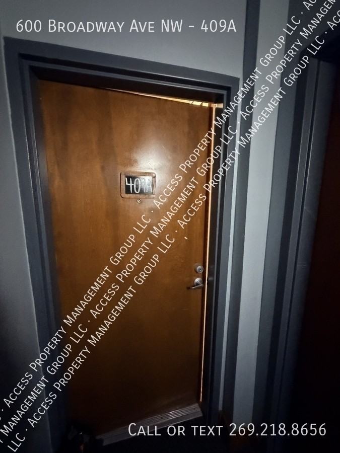 600 Broadway Ave Nw #409A - Photo 3 of 38