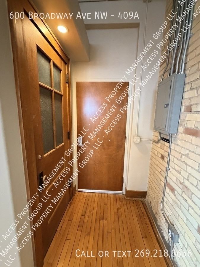 600 Broadway Ave Nw #409A - Photo 4 of 38