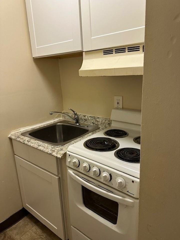 213 N 2nd St #A6 - Photo 4 of 6