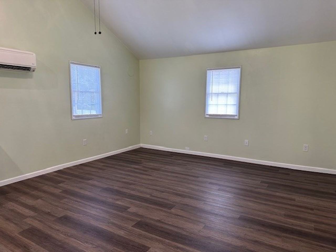 153 Fisher Ave - Photo 2 of 9