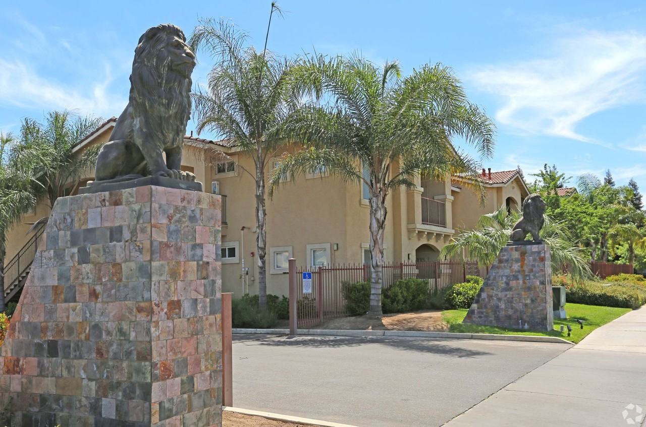 Granville Luxury Apartments - Photo 5 of 45