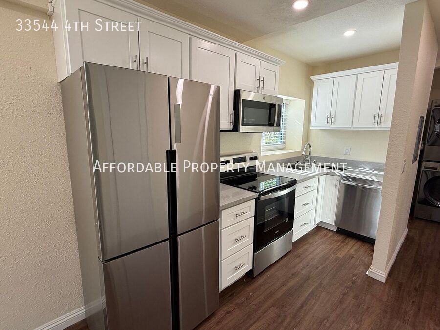 33544 4th St - Photo 7 of 18