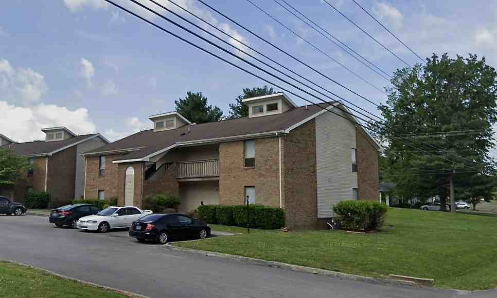 Oriole Apartments - Photo 2 of 8