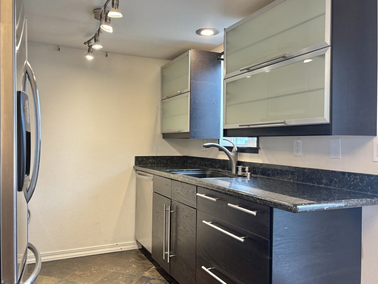 2111 N Houk Rd #5UNIT5 - Photo 7 of 14