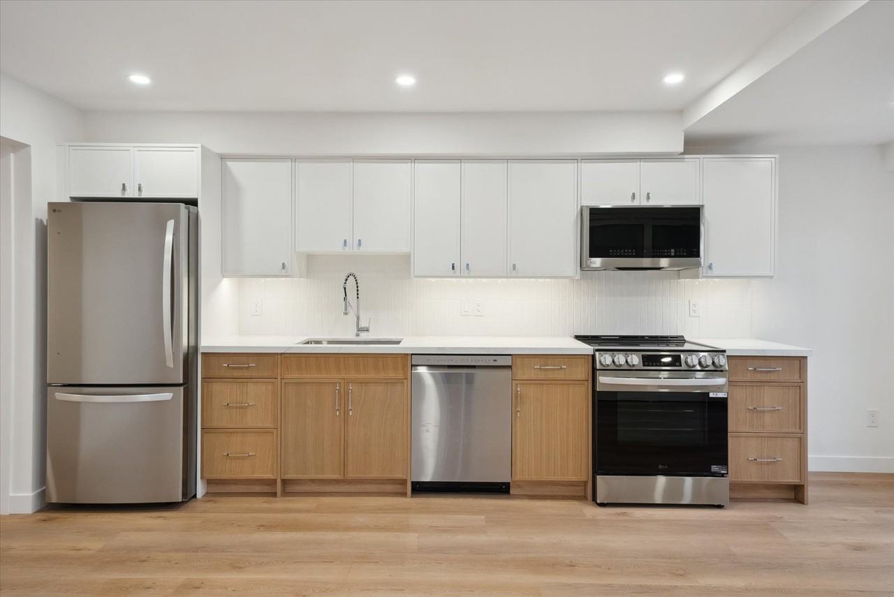 125 Kendal Avenue #6 - Photo 5 of 11