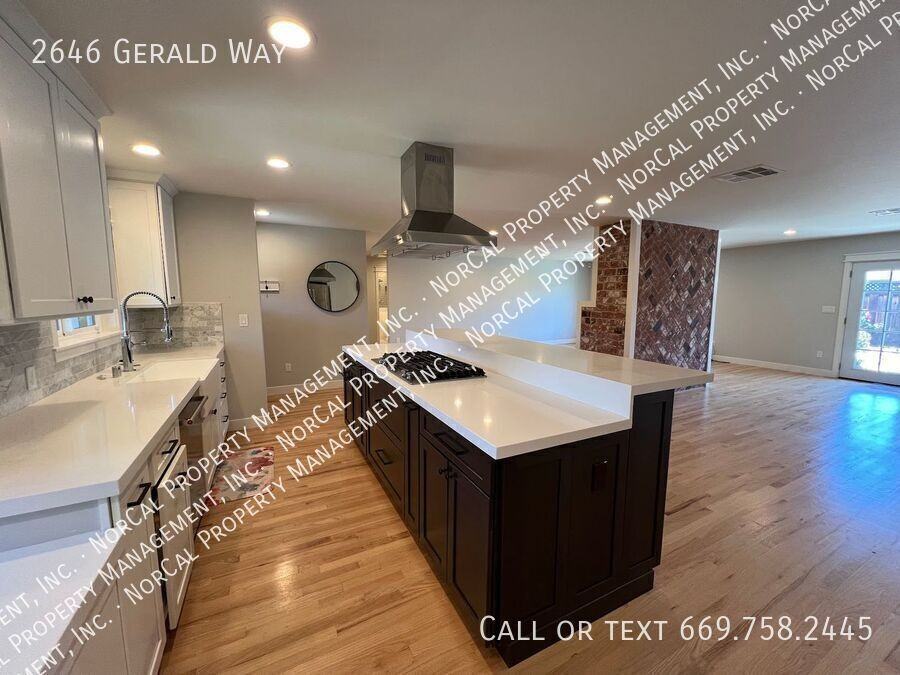 2646 Gerald Way - Photo 5 of 32