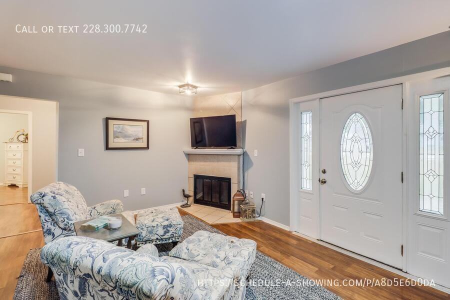 419 E 2nd St - Photo 5 of 22