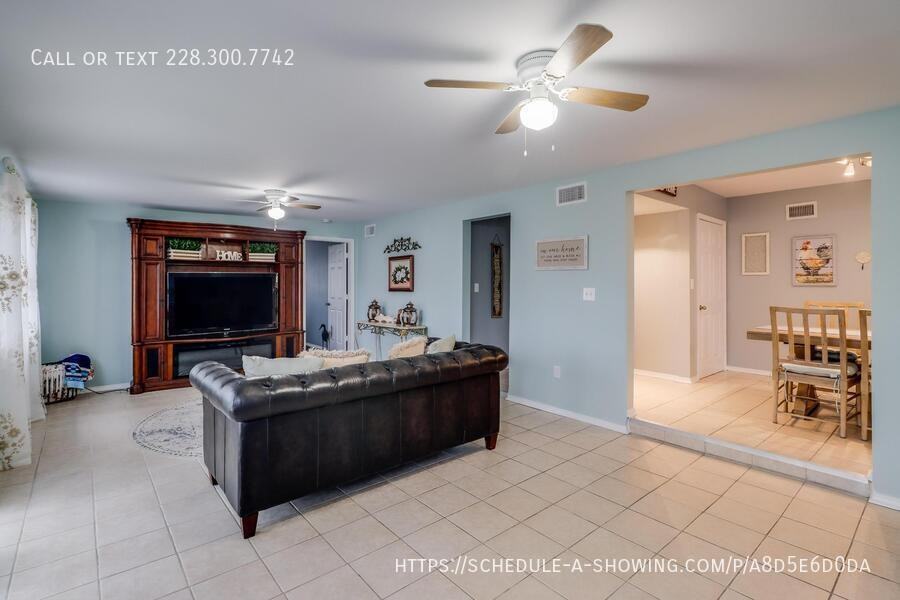 419 E 2nd St - Photo 6 of 22