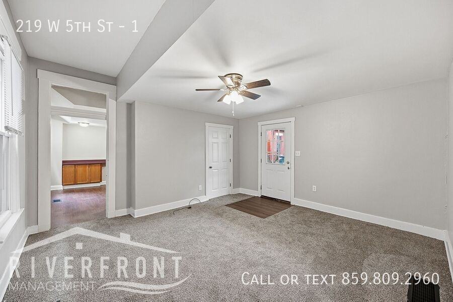 219 W 5th St #1 - Photo 5 of 27