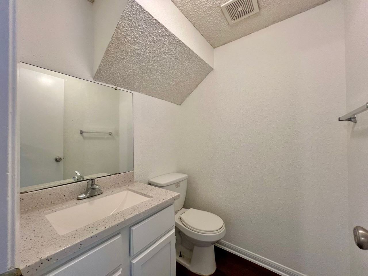 8704 Schick Rd #B - Photo 5 of 16