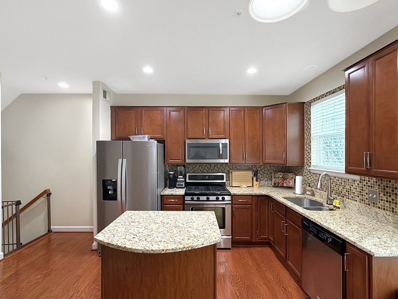 423 Garrett A Morgan Blvd #TH - Photo 3 of 38