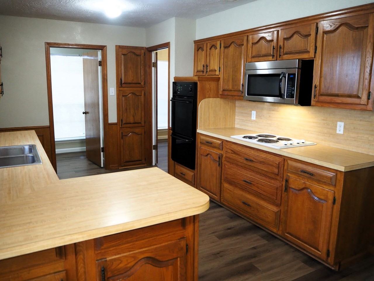 1934 Maxwell Dr - Photo 5 of 26