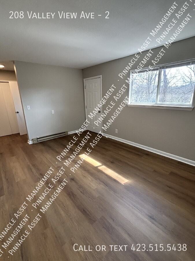 208 Valley View Ave #2 - Photo 7 of 17