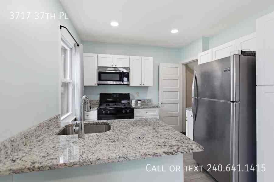 3717 37th Pl - Photo 6 of 16