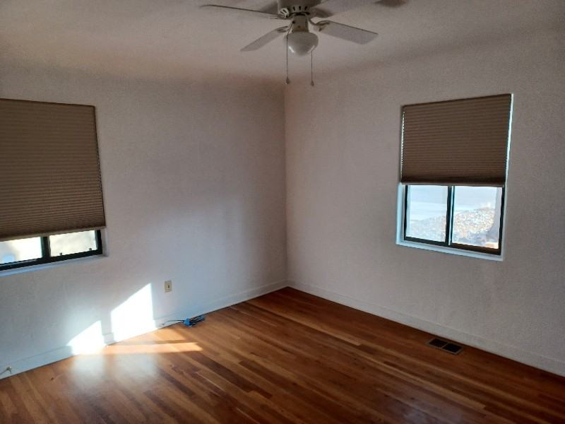 3009 Delano Pl Ne - Photo 5 of 11