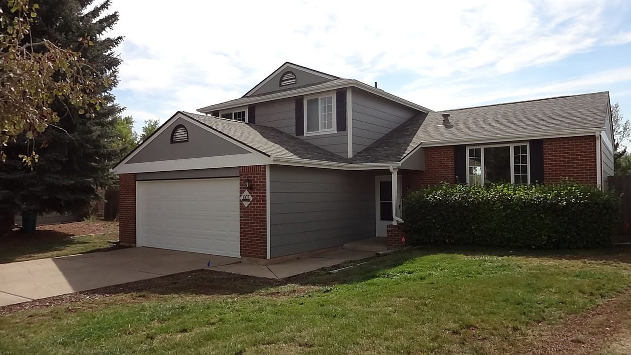 607 Homestead Ct - Photo 2 of 19