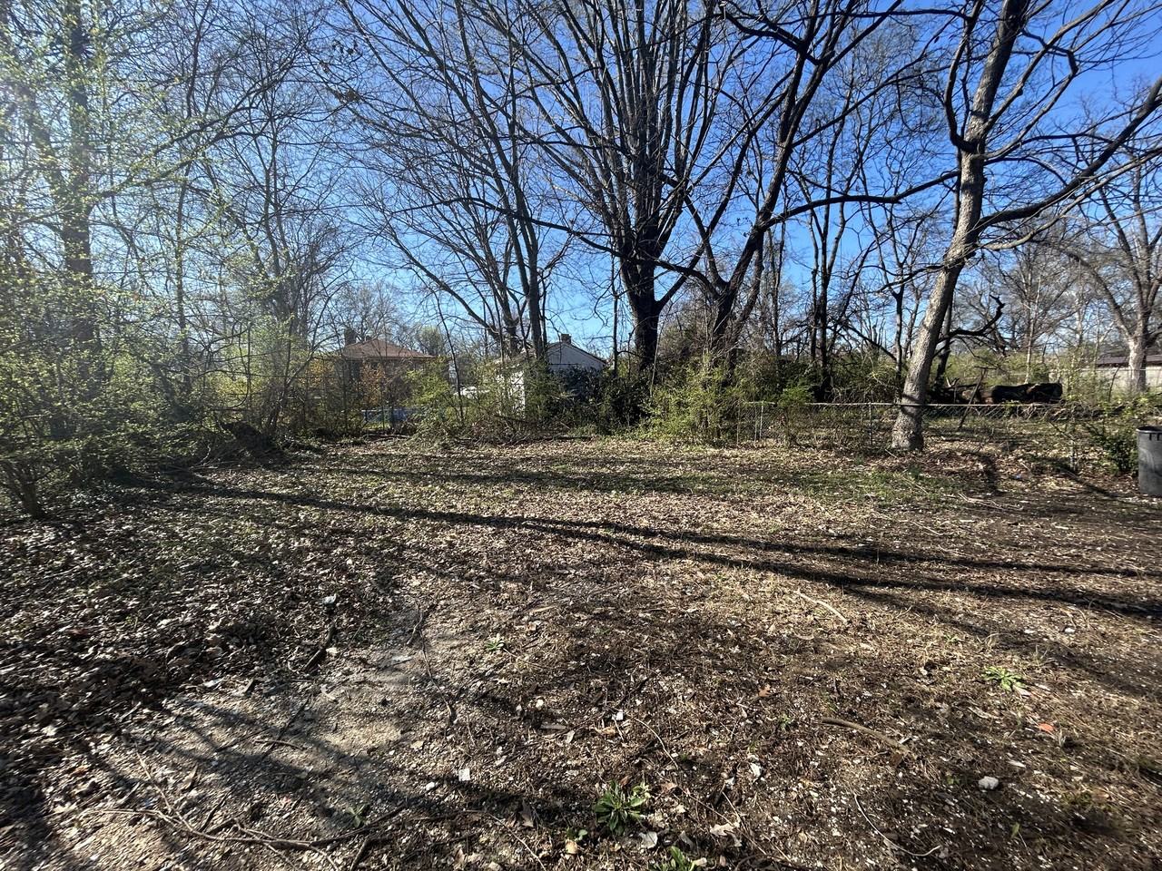 895 Kney St - Photo 3 of 30