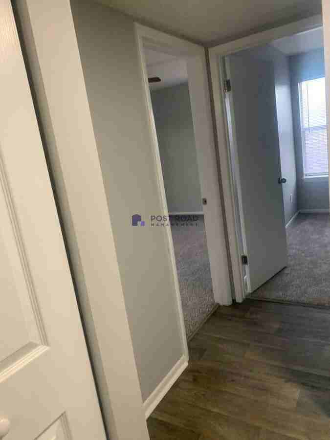 515 W 27th St S #102 - Photo 7 of 42