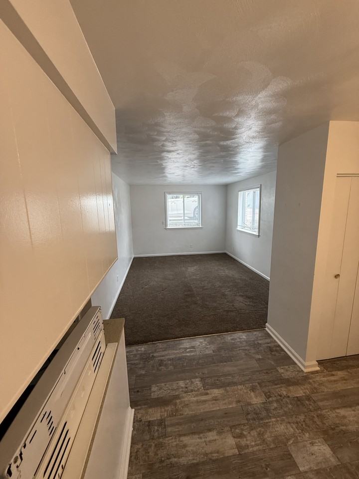 123 2nd Ave #1 - Photo 3 of 8