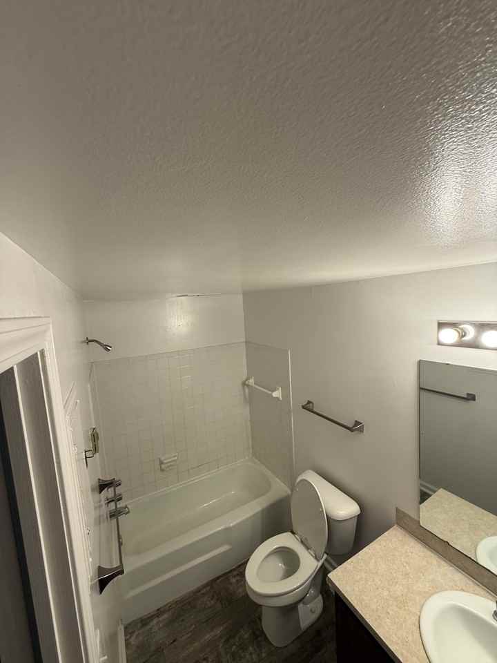 123 2nd Ave #1 - Photo 4 of 8