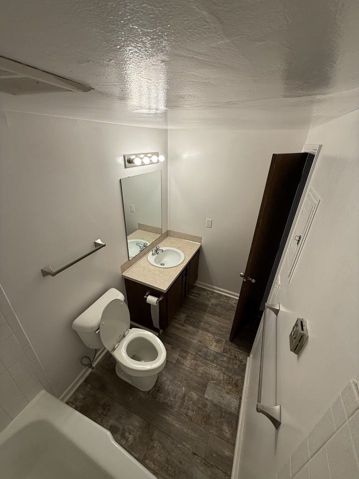 123 2nd Ave #1 - Photo 5 of 8