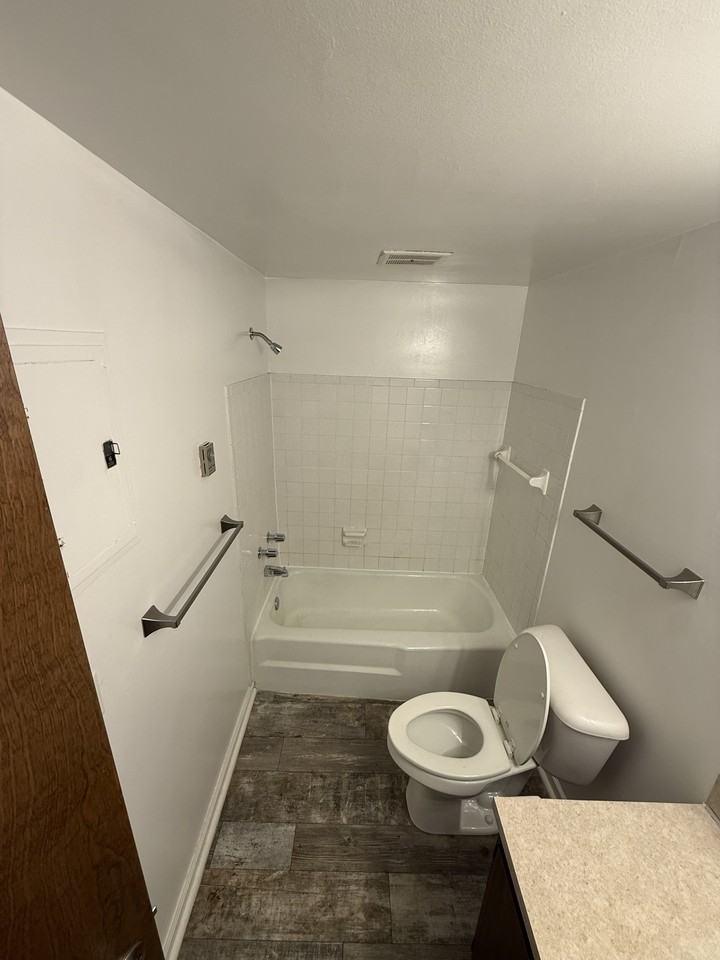 123 2nd Ave #1 - Photo 6 of 8