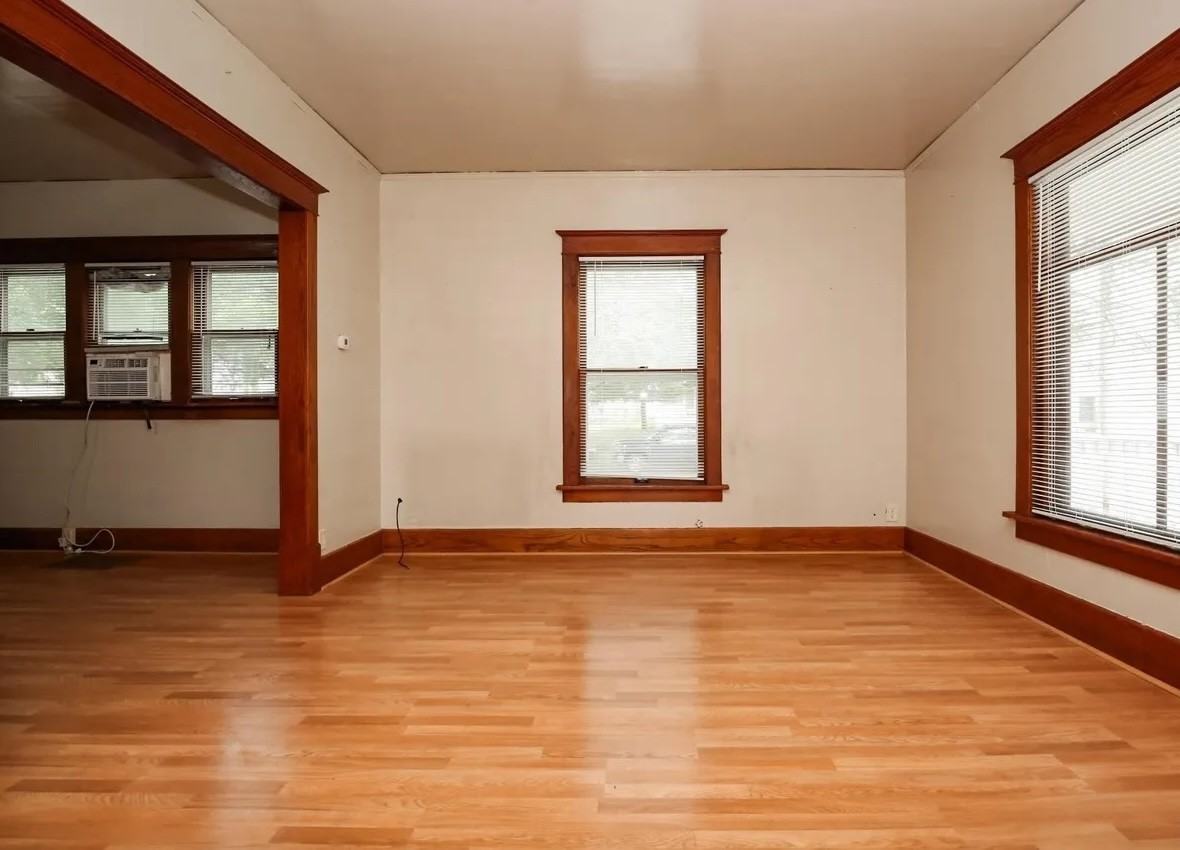 425/427 W 16Th St #427 - Photo 5 of 20