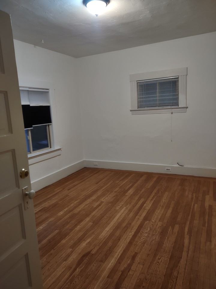 16 Frances St - Photo 4 of 18