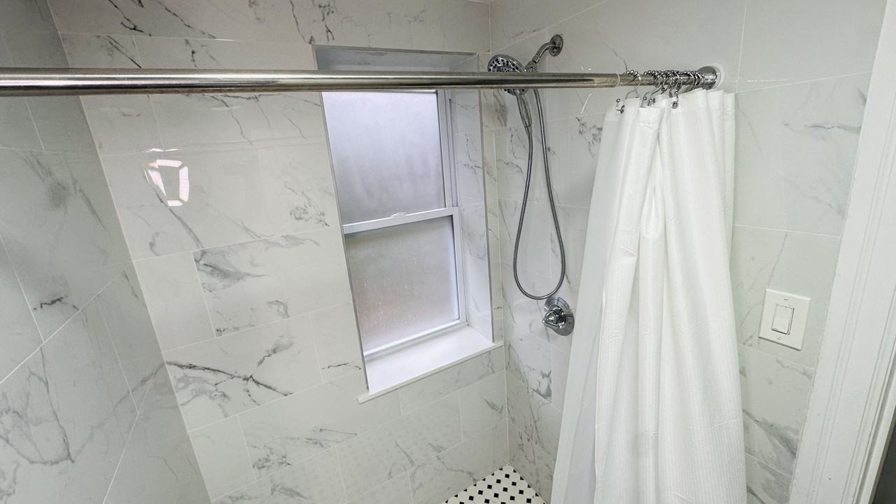 6646 Mccallum St #1A - Photo 4 of 9