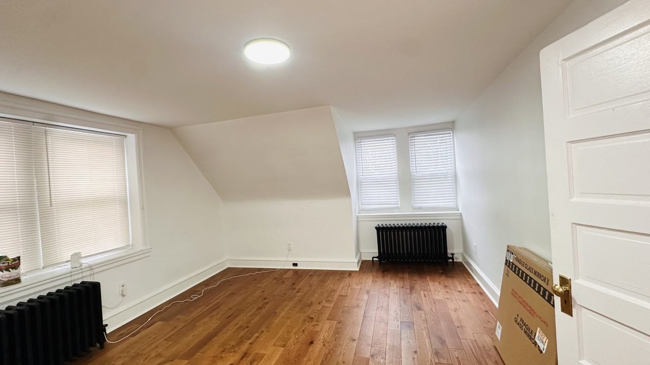 6646 Mccallum St #1A - Photo 7 of 9