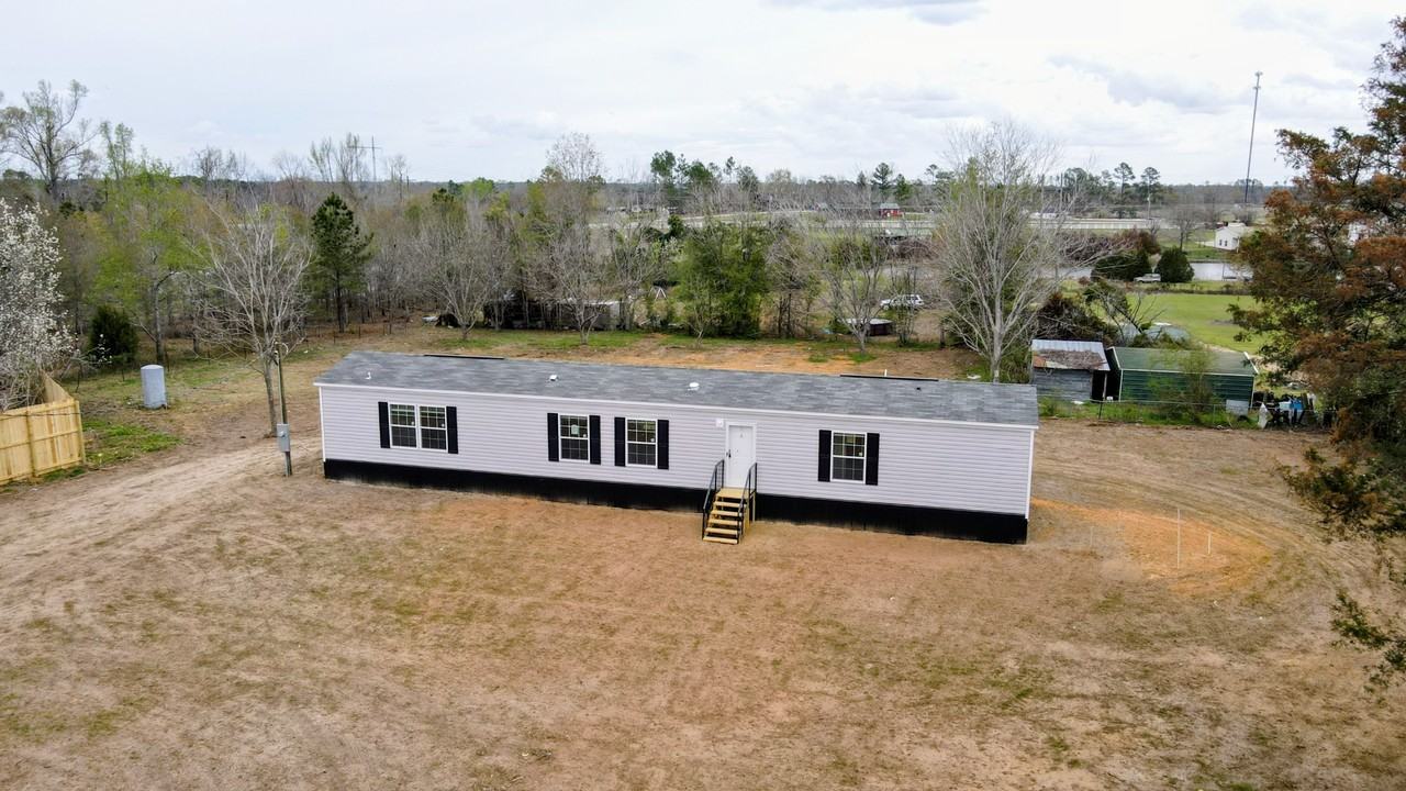 401 Coogan Williams Rd - Photo 3 of 20