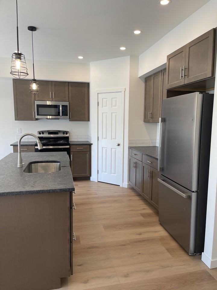 1502 Se Landen Dr #1 - Photo 4 of 16