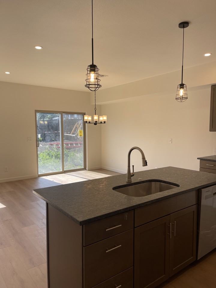 1502 Se Landen Dr #1 - Photo 5 of 16