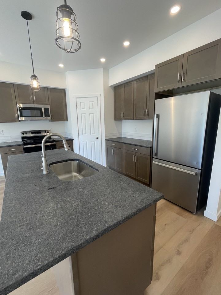 1502 Se Landen Dr #1 - Photo 6 of 16