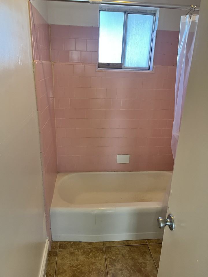 404 Central Ave #C - Photo 7 of 9