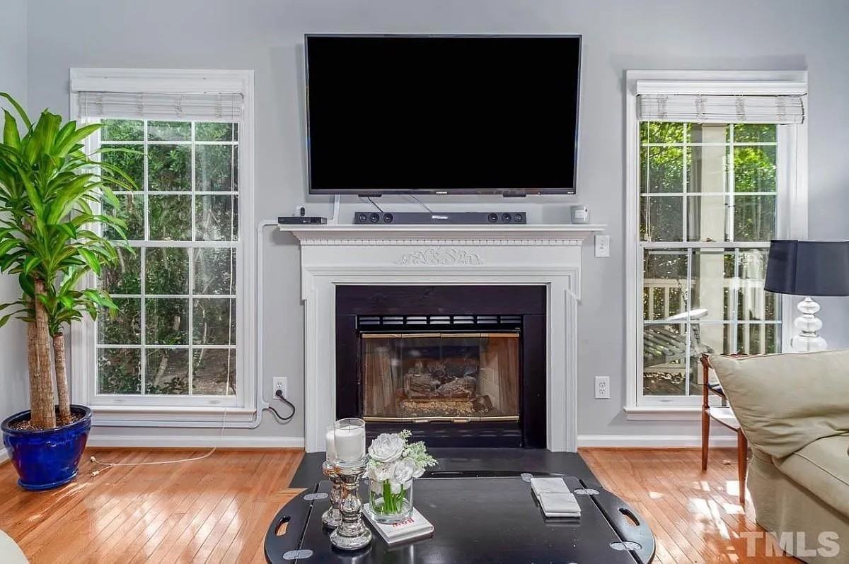 303 Catlin Rd - Photo 4 of 13