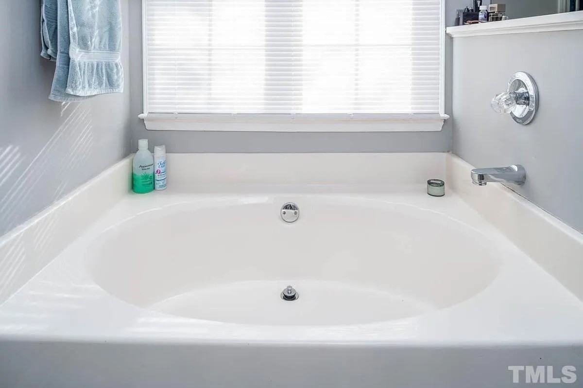 303 Catlin Rd - Photo 5 of 13