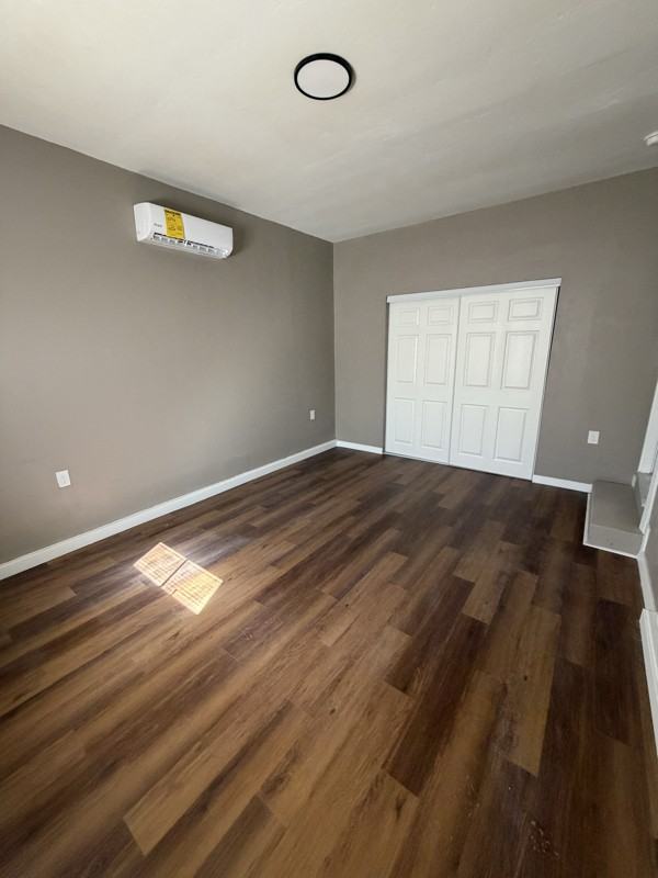 124 S 11th St - Photo 3 of 8