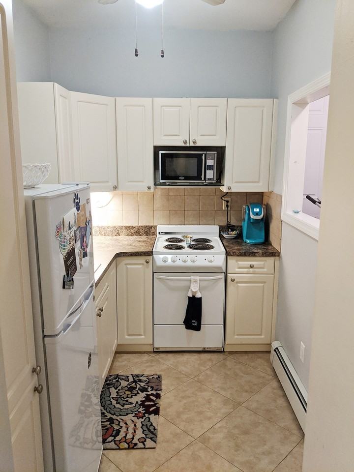 17 Hillside Ave #2 - Photo 4 of 6