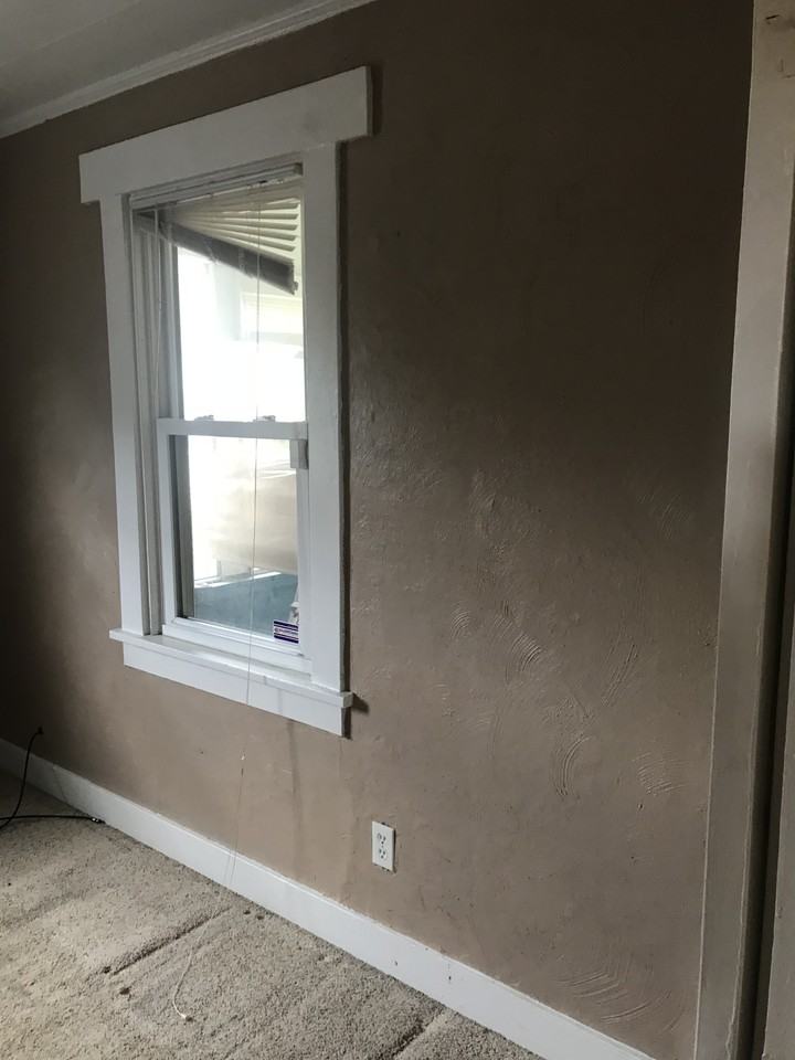 3915 Mcwhinney St - Photo 3 of 15