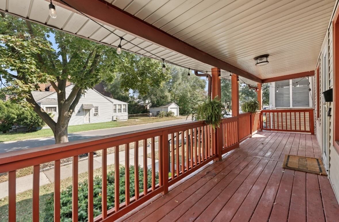 243 Edgewood Pl - Photo 2 of 20