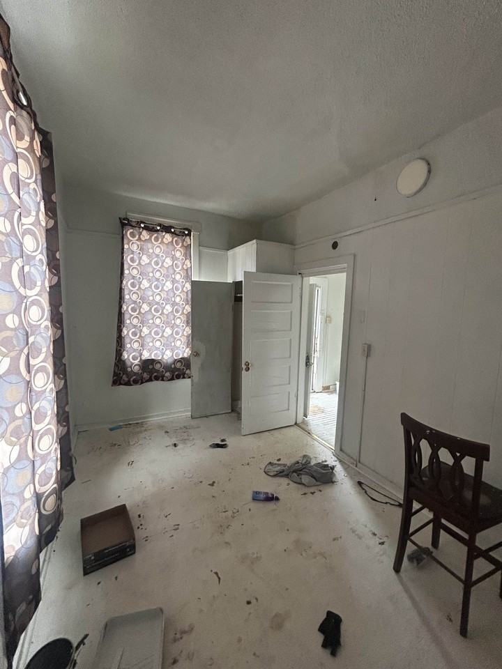 5470 Plover Ave - Photo 6 of 14