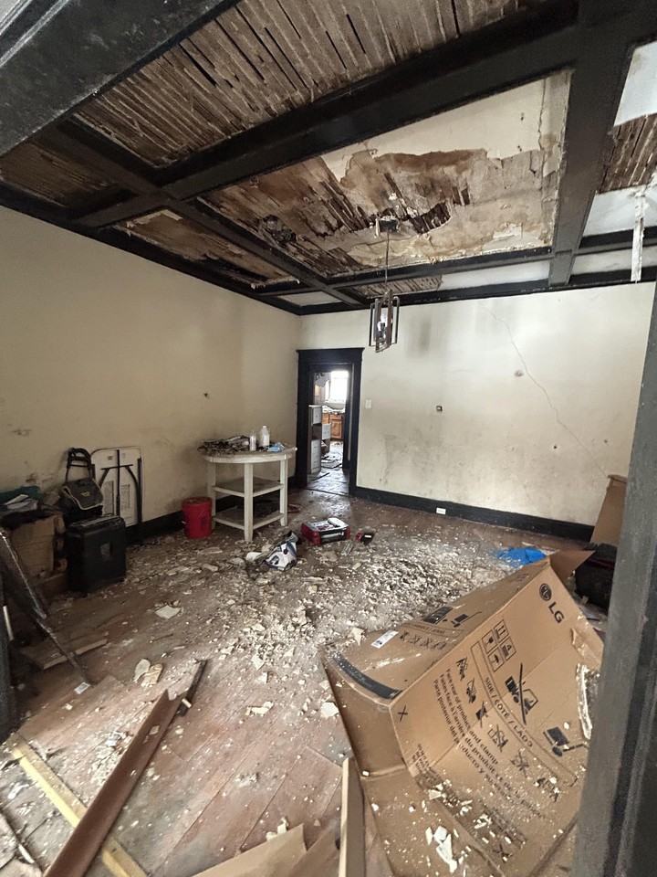 1337 Walton Ave - Photo 4 of 16